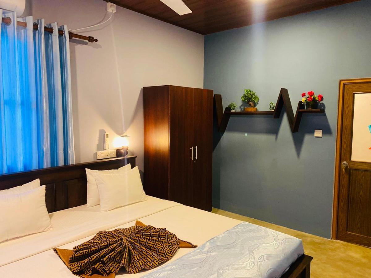 Nilaveli Hybrid Holiday Hotel Exterior foto