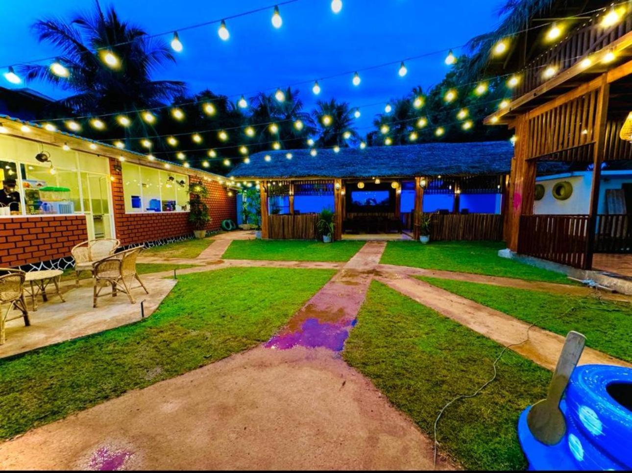 Nilaveli Hybrid Holiday Hotel Exterior foto